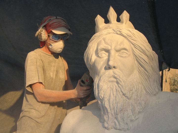 Travail sur la tête sculpture Neptune-Rapha et Ch-Ibanes